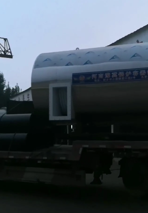 2臺4噸燃氣導熱油鍋爐發往昆明。準時發貨。